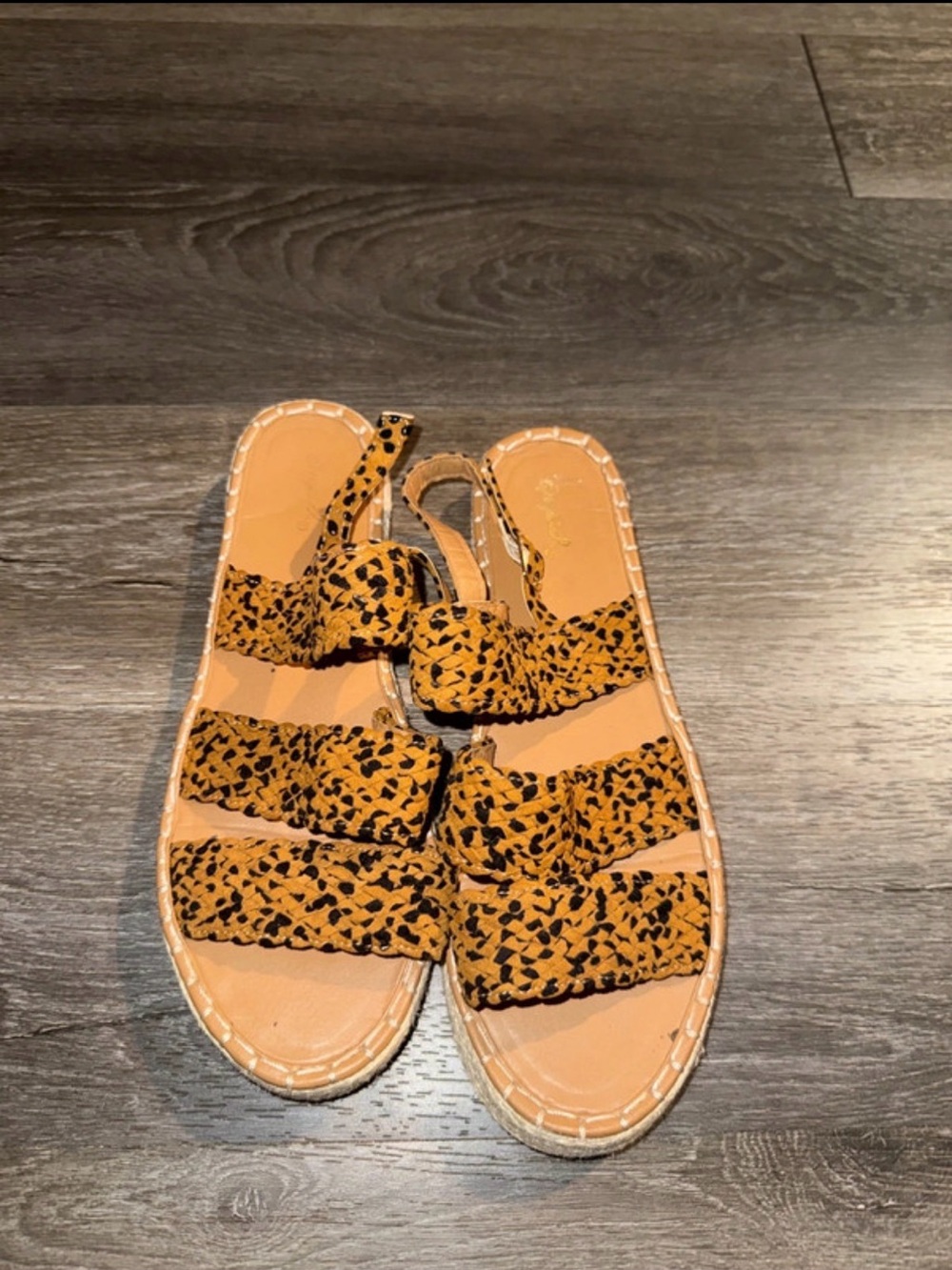 Women’s Leopard Print Slide Sandals in Mustard